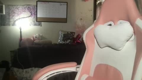 Snapshot of saraxcxo chatting on 10-15-25, 03:01 saraxcxo online show from 10-15-25, 03:01