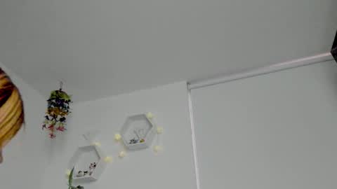 Saray  online show from 01-16-26, 11:31