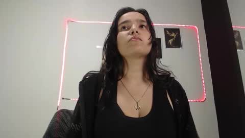 Snapshot of saraydarcy chatting on 02-28-26, 02:23 CONTEST Contribute 25 tokens and send a Like. including your user name in the voting note. You could win a video online show from 02-28-26, 02:23