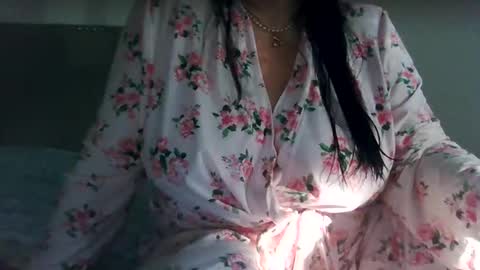 Snapshot of saretta46 chatting on 05-09-26, 10:04 Sara online show from 05-09-26, 10:04