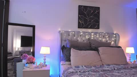Snapshot of sarhamccormick chatting on 12-30-24, 02:19 sarha online show from 12-30-24, 02:19