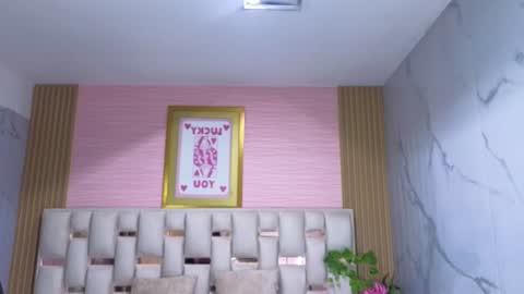 Snapshot of sarita_09_s chatting on 06-19-26, 02:49 Sara online show from 06-19-26, 02:49