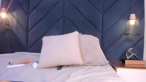 Sara  online show from 01-04-25, 09:32