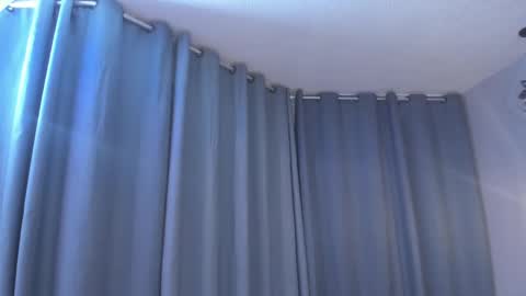 Sara  online show from 01-15-25, 03:22