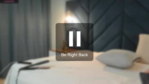 Sara  online show from 10-30-25, 04:03