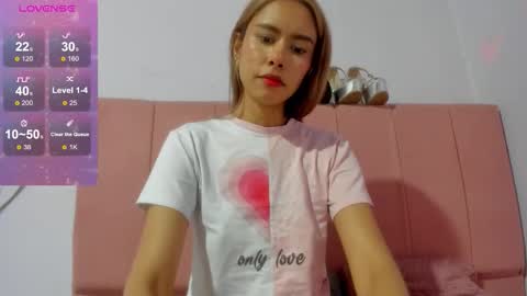 Snapshot of sarita_jones23 chatting on 11-26-25, 04:13 sarita_jones23 online show from 11-26-25, 04:13