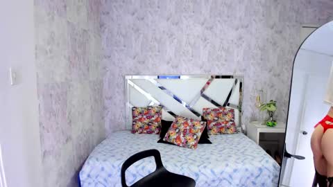 Snapshot of sarita_princess7 chatting on 10-03-25, 08:50 sarah online show from 10-03-25, 08:50