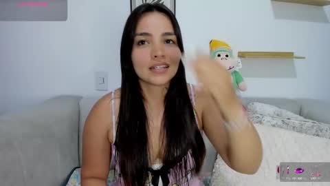 Snapshot of saritadolly_ chatting on 09-11-25, 03:39 Sara Cute online show from 09-11-25, 03:39