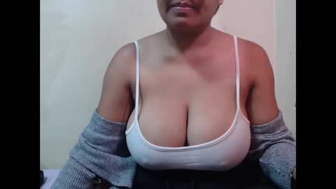 saronette online show from 12-02-25, 05:35