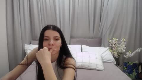 Snapshot of sarra_rich chatting on 01-28-25, 12:11 Rich online show from 01-28-25, 12:11