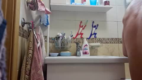 Snapshot of sasha999111 chatting on 02-23-25, 08:22 Eldak23 online show from 02-23-25, 08:22