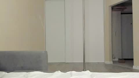 Snapshot of sasha_bell_ chatting on 05-03-26, 06:36 Sasha online show from 05-03-26, 06:36