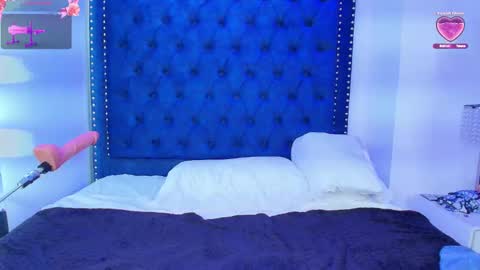 Snapshot of sasha_blazer chatting on 02-23-25, 06:39 Sasha online show from 02-23-25, 06:39