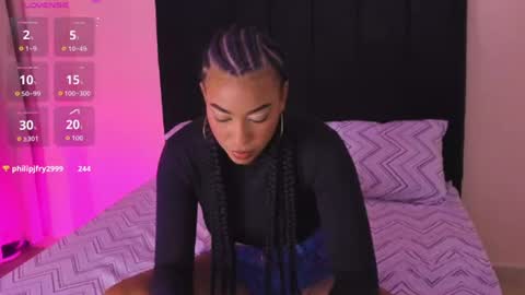 Snapshot of sasha_fox0 chatting on 06-11-26, 04:21 emy online show from 06-11-26, 04:21