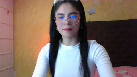 Snapshot of sasha_jonne chatting on 09-09-25, 04:01 sasha_jonne online show from 09-09-25, 04:01