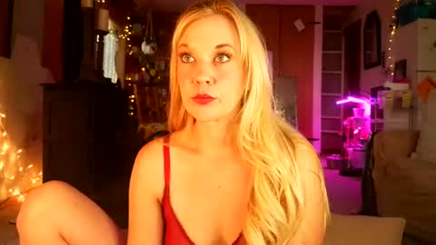 Snapshot of sasha_love__ chatting on 08-01-26, 10:08 sasha_love__ online show from 08-01-26, 10:08