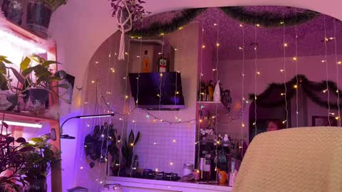 Alexandra Sasha in short online show from 01-04-25, 07:13