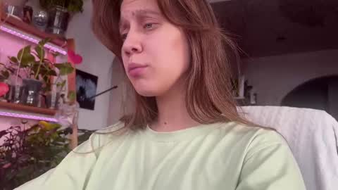 Alexandra Sasha in short online show from 02-16-25, 09:59