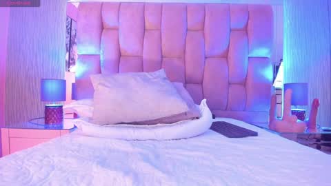 Camila  online show from 01-17-25, 05:30