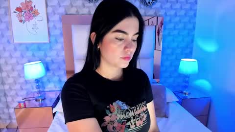 Camila  online show from 10-09-25, 11:19