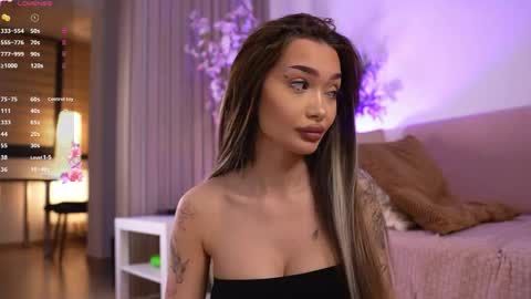 Snapshot of sashafererra chatting on 05-17-26, 10:06 sashafererra online show from 05-17-26, 10:06