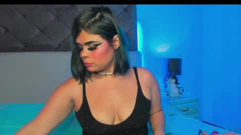 Snapshot of sashajune chatting on 01-02-25, 08:02 selene online show from 01-02-25, 08:02