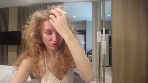 Sasha online show from 10-19-25, 06:03