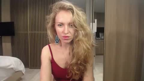 Sasha online show from 10-25-25, 08:03