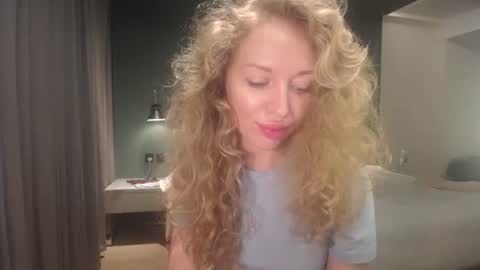 Sasha online show from 11-06-25, 11:33