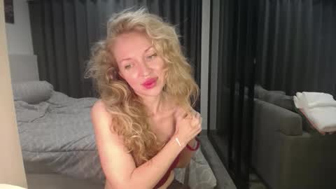 Sasha online show from 04-06-26, 04:52