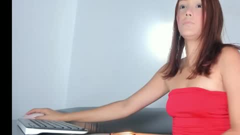 Snapshot of sashawhitee chatting on 01-15-26, 07:06 sashawhitee online show from 01-15-26, 07:06