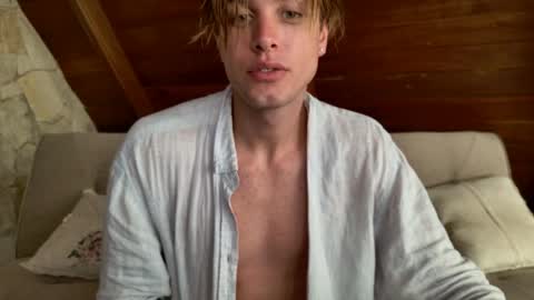 Sasha --  online show from 05-14-26, 12:39