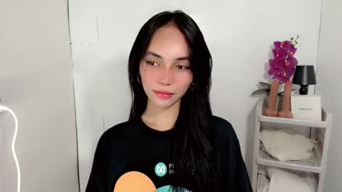 Snapshot of sashifoxdoll_ chatting on 11-09-25, 01:31 Sashi online show from 11-09-25, 01:31