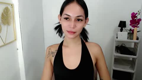 Snapshot of sashifoxdoll_ chatting on 12-03-25, 09:46 Sashi online show from 12-03-25, 09:46