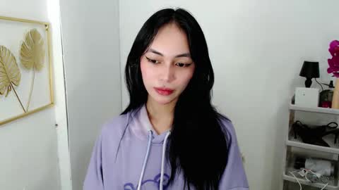 Snapshot of sashifoxdoll_ chatting on 12-16-25, 08:36 Sashi online show from 12-16-25, 08:36