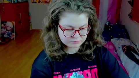 .Alexandra online show from 04-19-26, 12:04