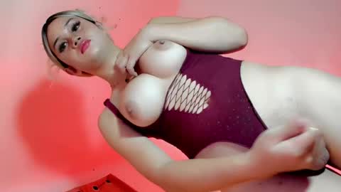 Snapshot of sassybaby1 chatting on 02-06-26, 12:08 Kylie Wilson online show from 02-06-26, 12:08