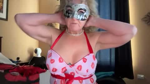 Snapshot of sassyhotwife00 chatting on 03-24-26, 08:36 sassyhotwife00 online show from 03-24-26, 08:36