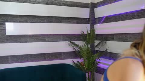 Snapshot of sassyivana chatting on 06-25-26, 11:59 SassyIvana online show from 06-25-26, 11:59