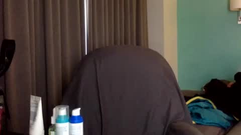 Snapshot of sassykitttykat chatting on 10-28-25, 10:52 sassykitttykat online show from 10-28-25, 10:52