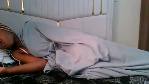 Snapshot of sassylilmama chatting on 06-08-26, 01:33 sassylilmama online show from 06-08-26, 01:33