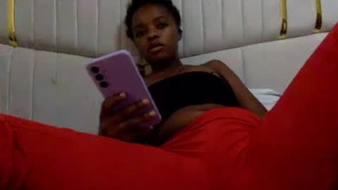 Snapshot of sassylilmama chatting on 06-16-26, 03:53 sassylilmama online show from 06-16-26, 03:53