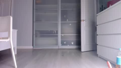 Snapshot of sassynova chatting on 11-18-25, 03:38 Ksenya online show from 11-18-25, 03:38