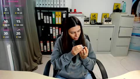 sassytiff online show from 10-26-25, 01:50