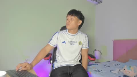 Evans Williams online show from 03-06-25, 01:14