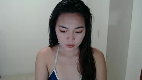 Snapshot of sasy_ritchel chatting on 04-26-26, 06:00 Thessavageee online show from 04-26-26, 06:00