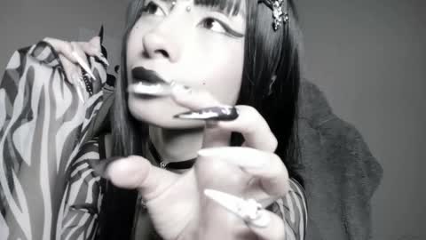    im expecting 300 thumbs up on my altar online show from 01-18-25, 04:04