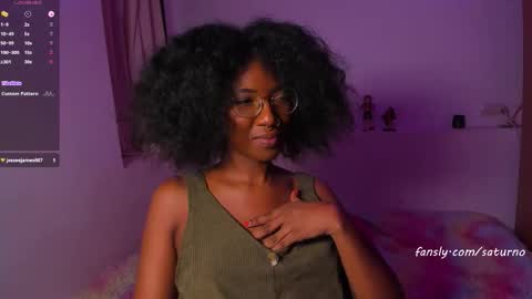 Snapshot of saturno_vibes chatting on 10-17-25, 08:50 saturno_vibes online show from 10-17-25, 08:50