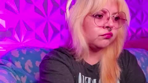 Gina George online show from 10-19-25, 10:10