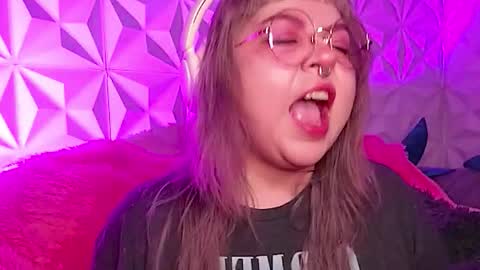 Gina George online show from 11-08-25, 12:11